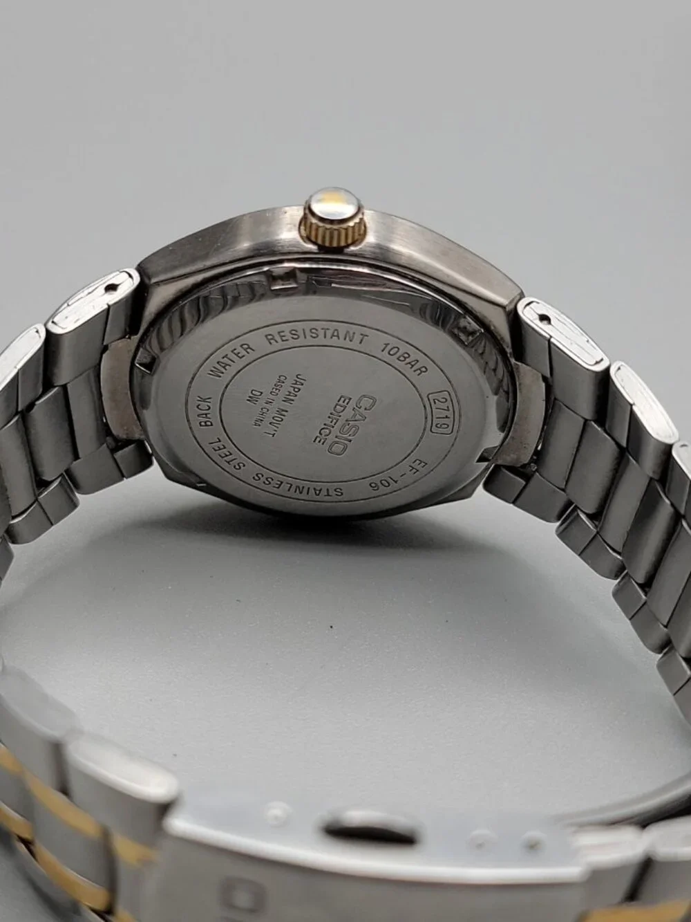 Casio Edifice Watch Men Gold Silver Tone Date Round 37mm Blue Dial 7.5